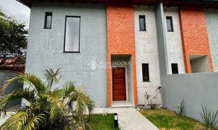 Casa com 2 quartos à venda na Servidão Rosalina Amélia dos Santos, 675, São João do Rio Vermelho, Florianópolis, 180 m2 por R$ 460.000