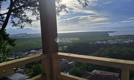 Casa com 3 quartos à venda na Servidão Manoel Inácio do Nascimento, 441, Rio Tavares, Florianópolis, 42 m2 por R$ 750.000