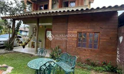 Casa com 2 quartos à venda na Servidão Amantino Cameu, 881, Rio Tavares, Florianópolis, 69 m2 por R$ 1.200.000