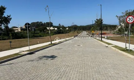 Terreno à venda na rua da capela, 303, campeche, florianópolis, 384 m2 por r$ 1.344.840