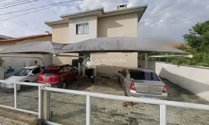 Apartamento com 3 quartos à venda na rua dos pinheiros, 78, ingleses do rio vermelho, florianópolis, 84 m2 por r$ 399.000