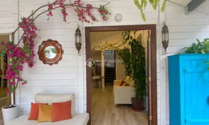 Casa com 3 quartos à venda na travessa ângela chaves, 81, lagoa da conceição, florianópolis, 180 m2 por r$ 1.890.000