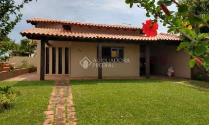 Casa com 2 quartos à venda na IMBE, 766, Praia Santa Terezinha, Imbé, 124 m2 por R$ 320.000