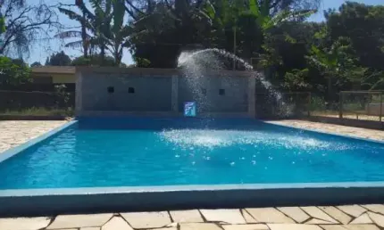 Chácara a venda com 4 dormitórios sendo 2 suítes no Cond Pat