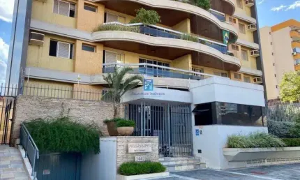 Apartamento 3 dormitórios com 2 vagas no Centro de Ribeirão