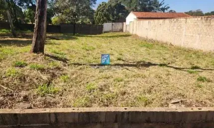 Terreno a venda com 1000 m² no condomínio portal dos ipês