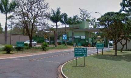 Belo terreno a venda com 1055,60 m² no Condomínio Royal Park