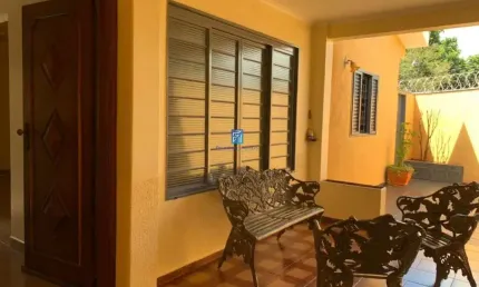 Excelente casa 3 dormitório, no Dom Miele - Zona Oeste