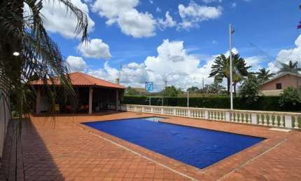 Casa à venda no Condomínio Village 1 - Jardinópolis