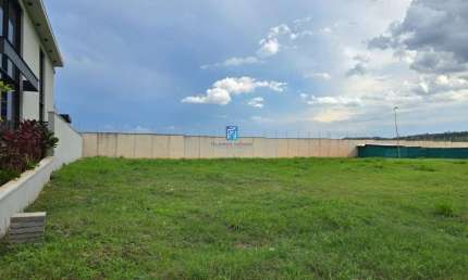 Terreno a venda com 318 m² no Condomínio Vivendas da Mata