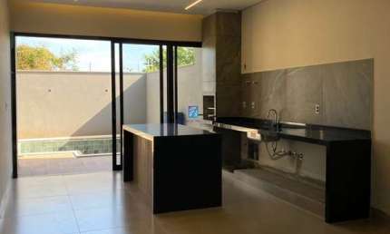 Casa térrea à venda no Condomínio Residencial Quinta da Mata