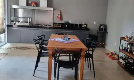 Casa à venda com 4 dormitórios no Condomínio Evidence
