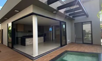 Casa à Venda no Condomínio Quinta dos Ventos - Zona Sul
