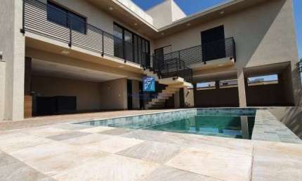 Linda Casa Térra em Condomínio Terras de Siena - 3 suítes, escritório, piscina