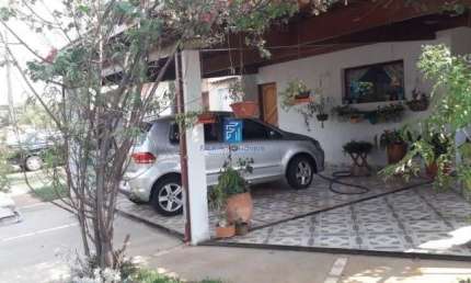 Casa Condomínio Residencial Jatobá com 3 dormitórios e 1 suí