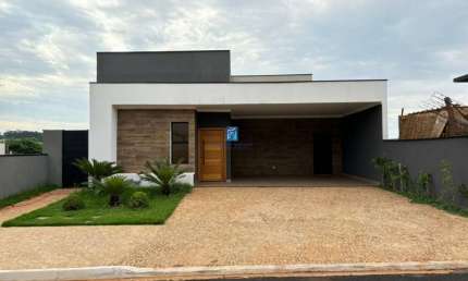 Casa a venda no Condomínio Vista Bella - Zona Sul - 3 suítes