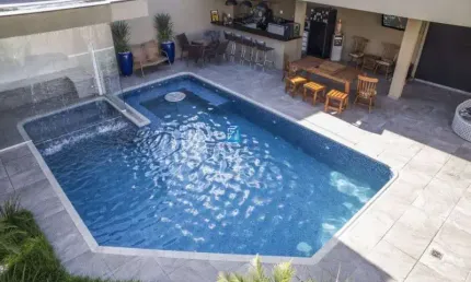 Casa a venda Bairro Ribeirânia - 3 suites - com piscina e ch