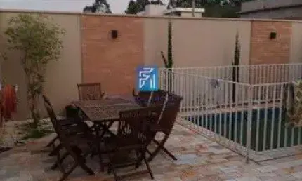 Casa sobrado à venda com 3 dormitórios sendo 1 suíte master