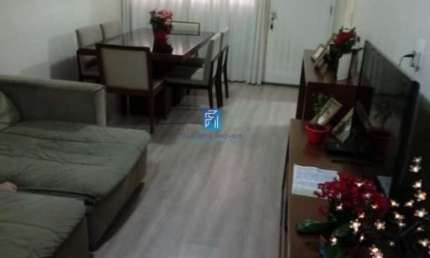 Casa a venda com 3 dormitórios sendo 1 suíte no Condomínio V