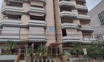 Apartamento ao lado Shopping Santa Úrsula com 3 dormitórios