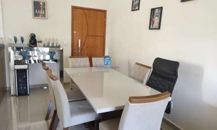 Apartamento a venda com 2 dormitórios sendo 1 suíte no Botân