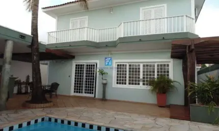 Sobrado a venda com 4 dormitórios sendo 1 suíte na Nova Ribe