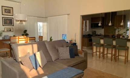 Linda Casa Condomínio Vista Bella em Bonfim Paulista