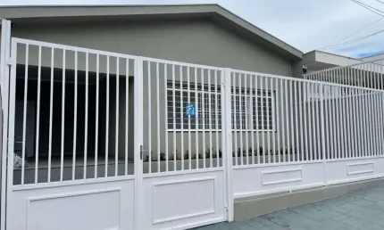 Casa com edícula a venda 3 dormitórios sendo 1 suíte no Jard