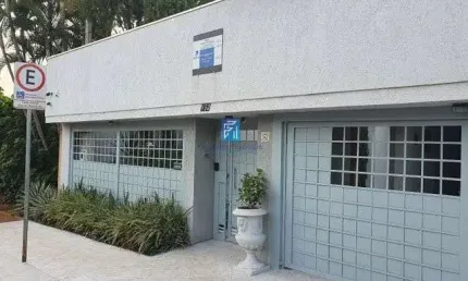 Casa Comercial com 15 salas, recepção, banheiros, ar cond.,