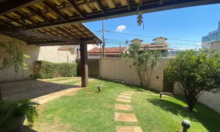 Casa com 4 quartos à venda no Álvaro Camargos, Belo Horizonte 