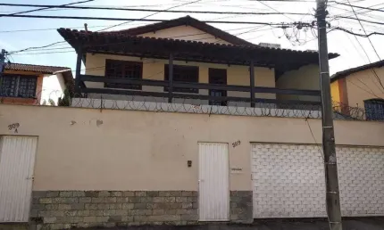 Casa com 4 quartos à venda na Santa Amélia, Belo Horizonte 