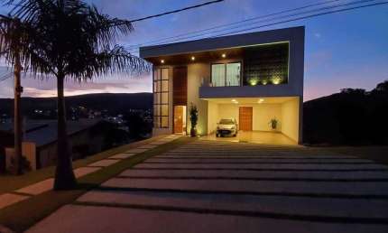 Casa de Condomínio com 4 quartos à venda em Nova Lima