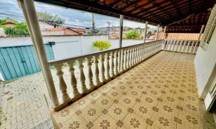 Casa com 3 quartos à venda no Alípio de Melo, Belo Horizonte 