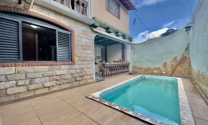 Casa com 4 quartos à venda no Alípio de Melo, Belo Horizonte 