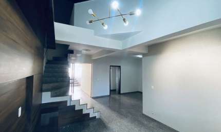 Casa Geminada com 5 quartos para alugar em Belo Horizonte