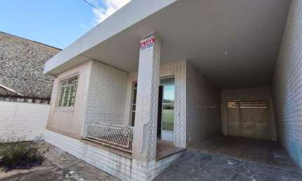 Casa com 3 quartos para alugar no Jardim Montanhês, Belo Horizonte 