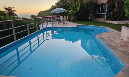 Casa Duplex Vista Mar com 5 Quartos e 6 Vagas à venda na Joatinga