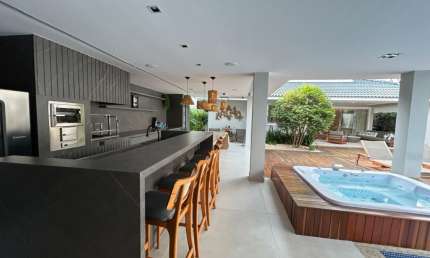 Casa em Condomínio com 5 quartos para alugar na Barra da Tijuca, Condomínio Del lago, 5 suites, 5 vagas, Avenida Raquel de Queiroz
