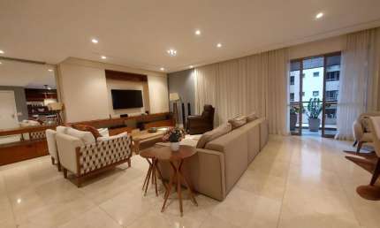Apartamento Pé na Areia e reformado com 3 suítes em São Conrado