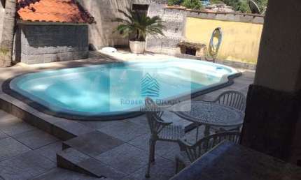 Casa em condomínio à venda no Rio de Janeiro-RJ, bairro Taquara: 3 quartos, 1 suíte, 2 salas, 2 banheiros, 1 vaga, 200m².