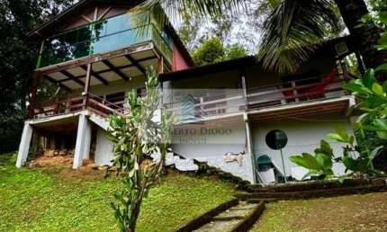 Casa de luxo em condomínio no Camorim, Rio de Janeiro - 3 quartos, 3 suítes, 11 salas, 5 banheiros - 300m² de área.