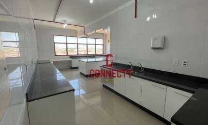 SALA COMERCIAL DE 47M² COM ARMÁRIOS NO BAIRRO SUMAREZINHO