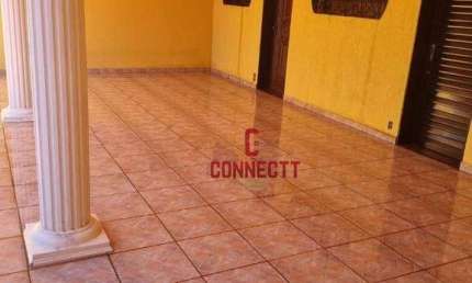 CASA SOBRADO DE 4 QUARTOS SENDO 1 SUITE NO SUMAREZINHO.