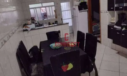 CASA DE 3 QUARTOS SENDO 1 SUITE 1 VAGA NO BAIRRO FLAMBOYANT.