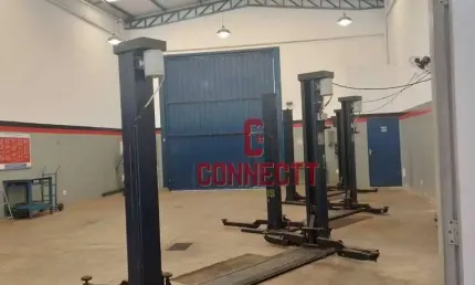 Galpão de 200m² de área construída no bairro ipiranga.