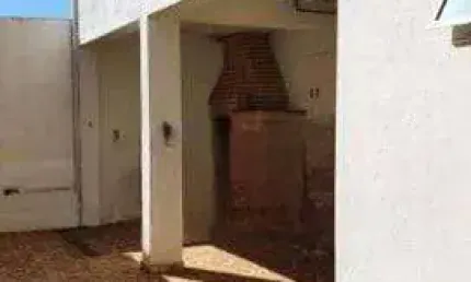 Casa de 3 quartos 2 vagas no bairro nova ribeirânia.