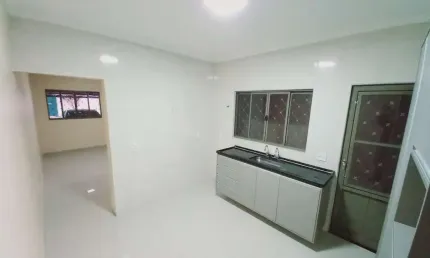Casa de 3 dormitórios sendo 1 suite no bairro jardim antartica.