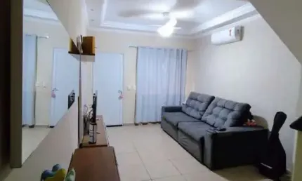 Casa sobrado em condomínio no bairro planalto verde.