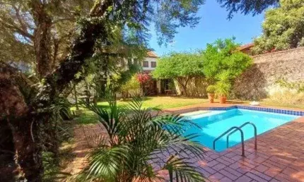 Casa de 2 quartos piscina e área verde na city ribeirão.