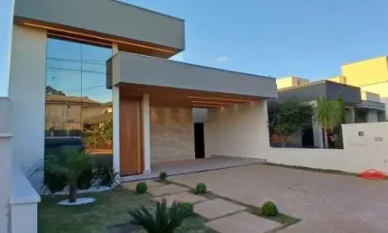 Casa no condomínio valencia com 3 suites 4 vagas e piscina.